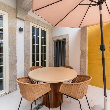 Lejlighed Almada Garden & Parking In Historic Center